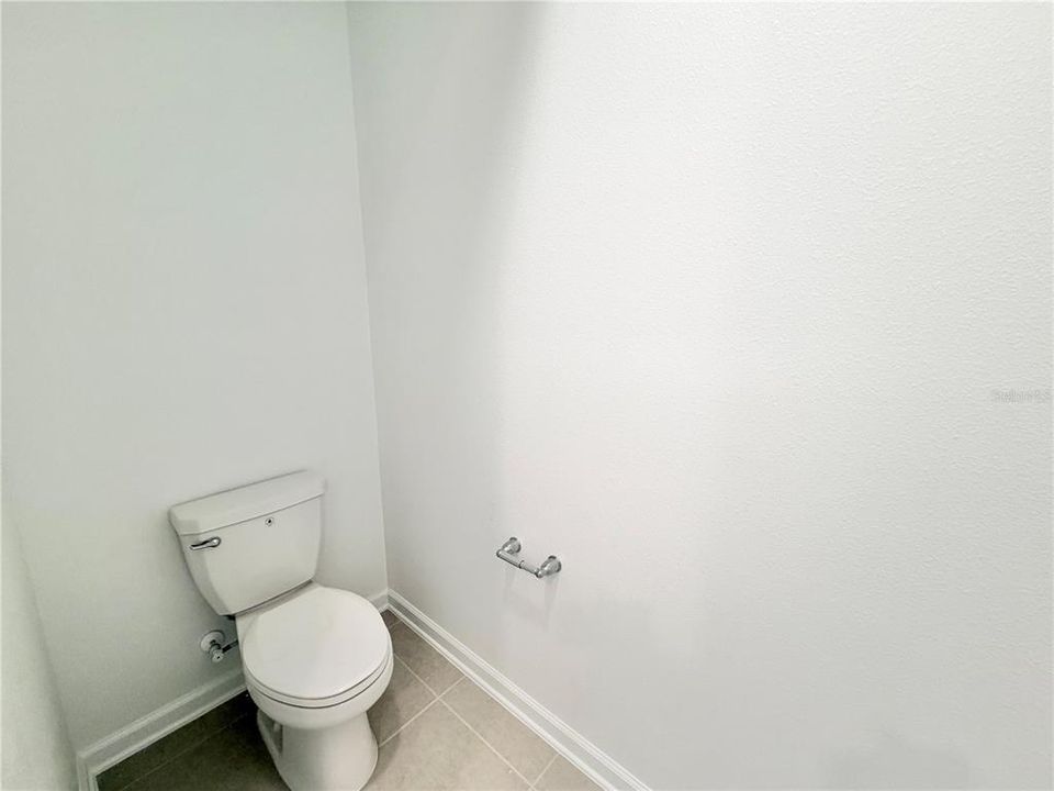 En Renta: $2,600 (4 camas, 2 baños, 2000 Pies cuadrados)