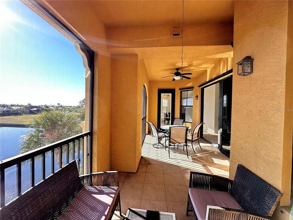 For Sale: $315,000 (2 beds, 2 baths, 2106 Square Feet)