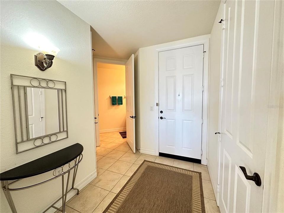 For Sale: $315,000 (2 beds, 2 baths, 2106 Square Feet)