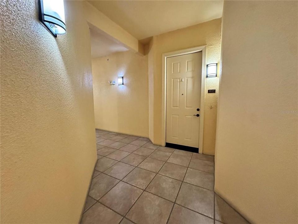 For Sale: $315,000 (2 beds, 2 baths, 2106 Square Feet)