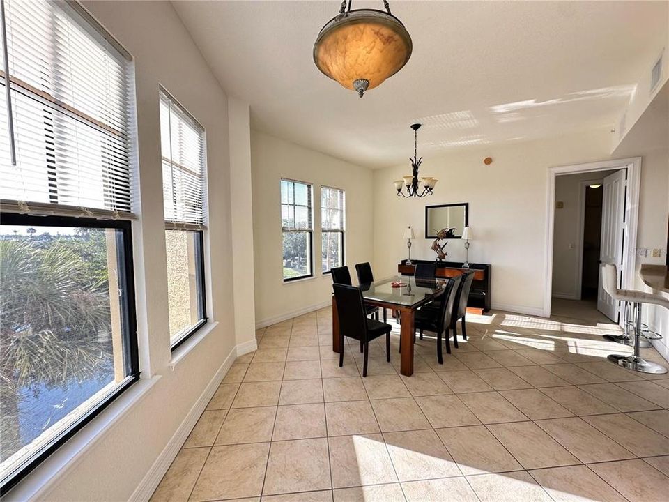 For Sale: $315,000 (2 beds, 2 baths, 2106 Square Feet)