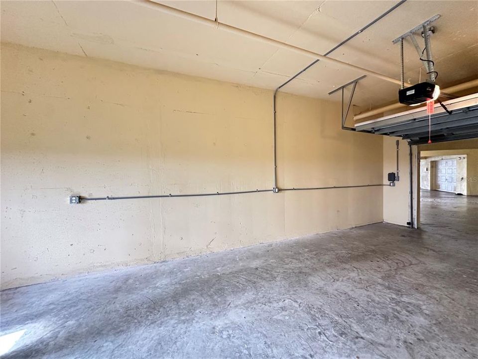 For Sale: $315,000 (2 beds, 2 baths, 2106 Square Feet)