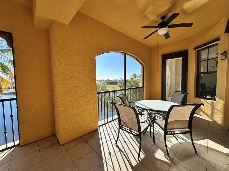 For Sale: $315,000 (2 beds, 2 baths, 2106 Square Feet)