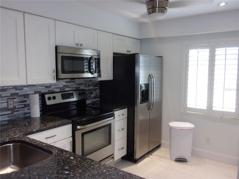 For Rent: $1,800 (2 beds, 2 baths, 1054 Square Feet)
