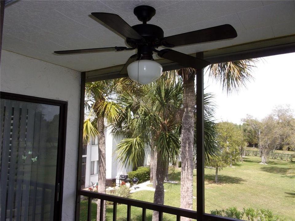 For Rent: $1,800 (2 beds, 2 baths, 1054 Square Feet)