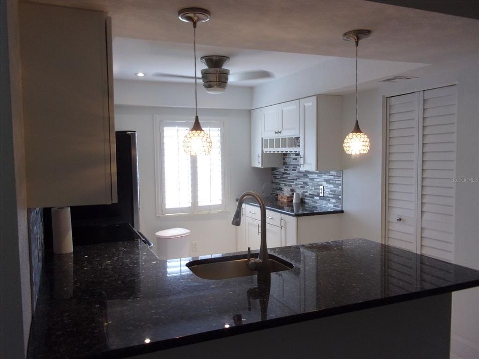 For Rent: $1,800 (2 beds, 2 baths, 1054 Square Feet)