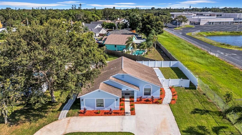 На продажу: $614,999 (3 спален, 3 ванн, 1695 Квадратных фут)