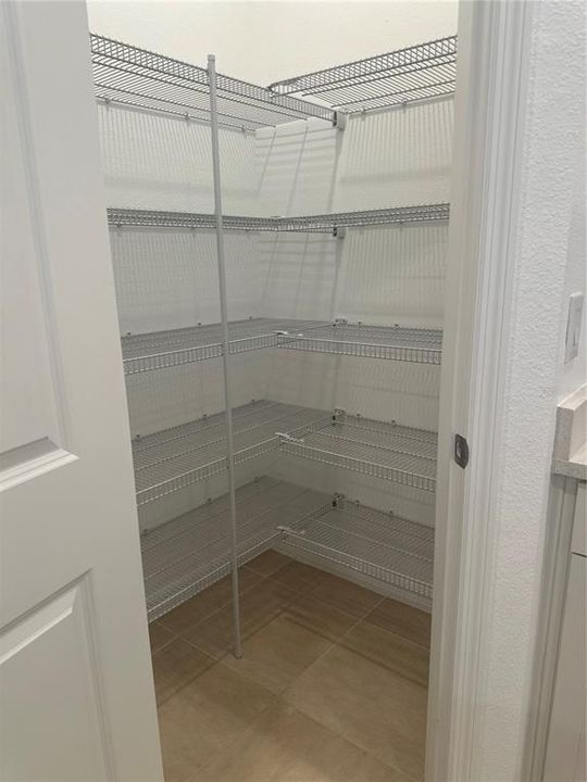 В аренду: $2,100 (3 спален, 2 ванн, 1373 Квадратных фут)