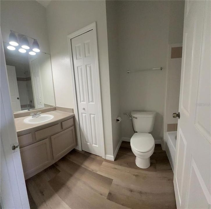 В аренду: $2,050 (2 спален, 2 ванн, 1548 Квадратных фут)