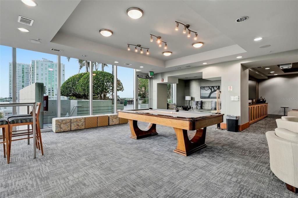 For Sale: $470,000 (1 beds, 1 baths, 772 Square Feet)
