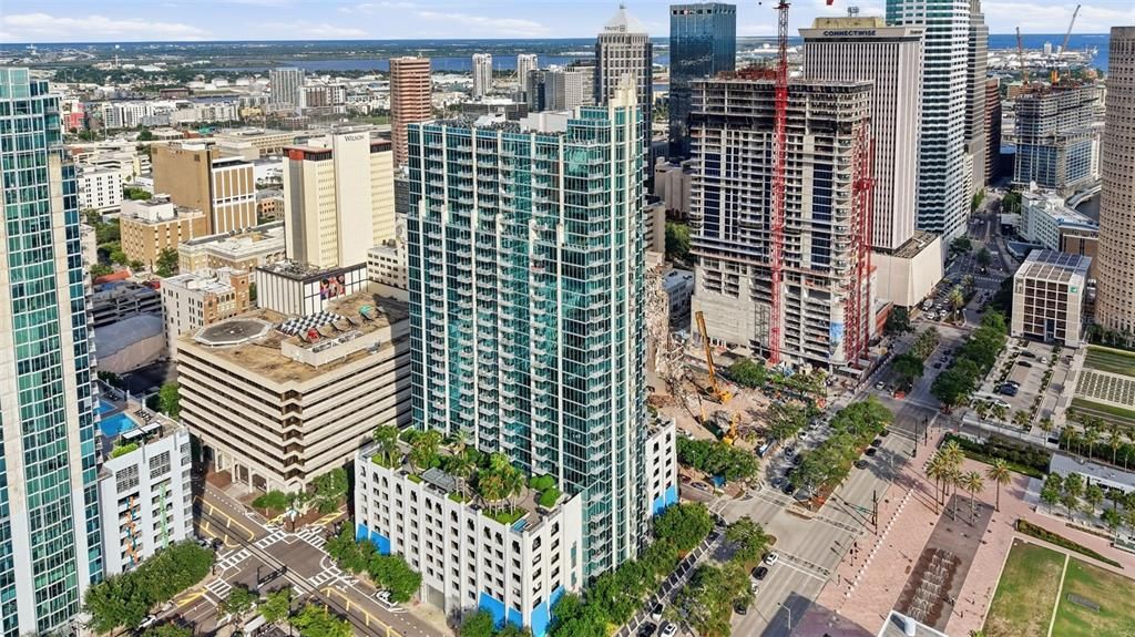 For Sale: $470,000 (1 beds, 1 baths, 772 Square Feet)
