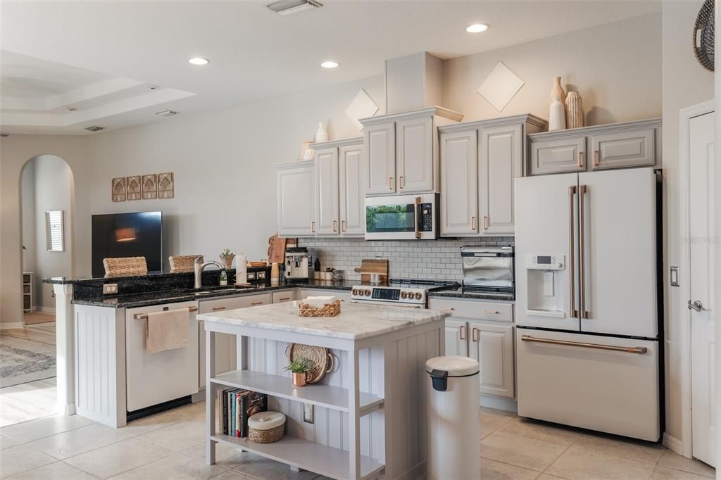 For Sale: $509,000 (4 beds, 3 baths, 2430 Square Feet)