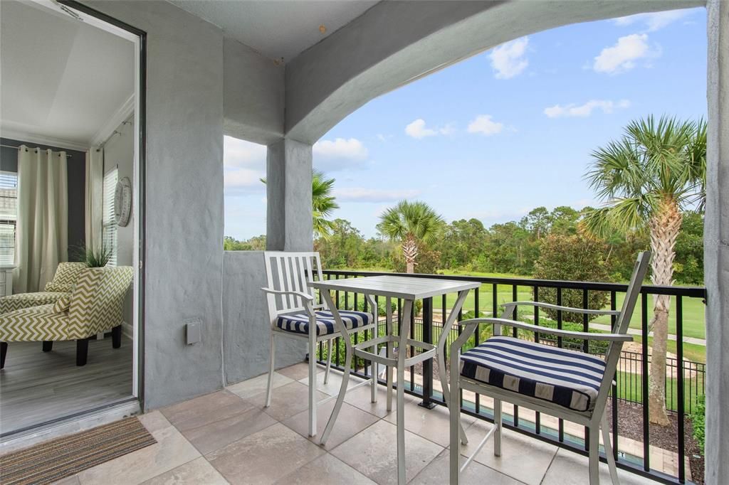 En Venta: $925,000 (5 camas, 5 baños, 3319 Pies cuadrados)