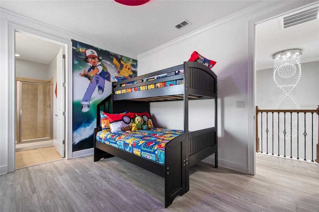 En Venta: $925,000 (5 camas, 5 baños, 3319 Pies cuadrados)