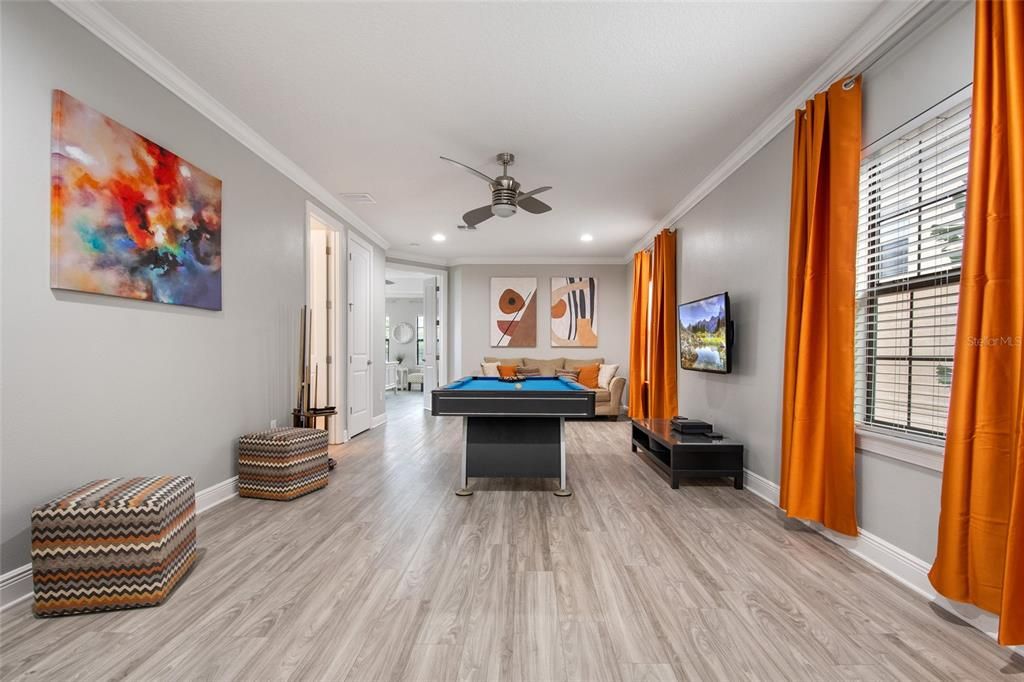 En Venta: $925,000 (5 camas, 5 baños, 3319 Pies cuadrados)