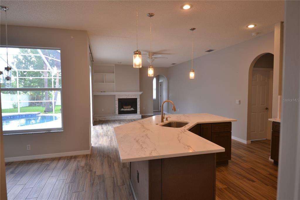 Active With Contract: $4,000 (4 beds, 3 baths, 2133 Square Feet)