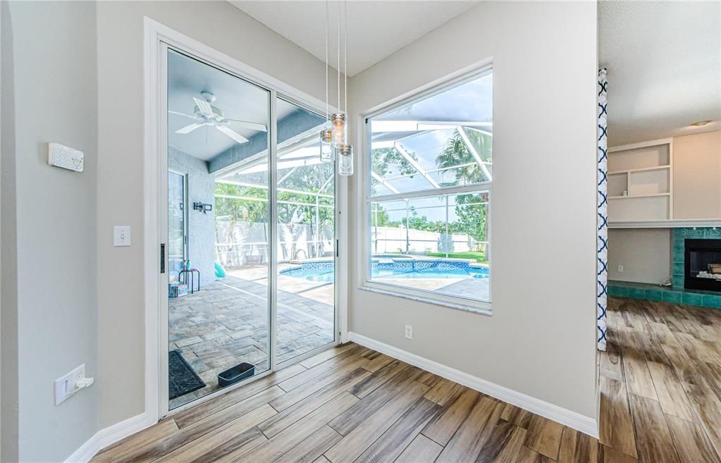 Active With Contract: $4,000 (4 beds, 3 baths, 2133 Square Feet)