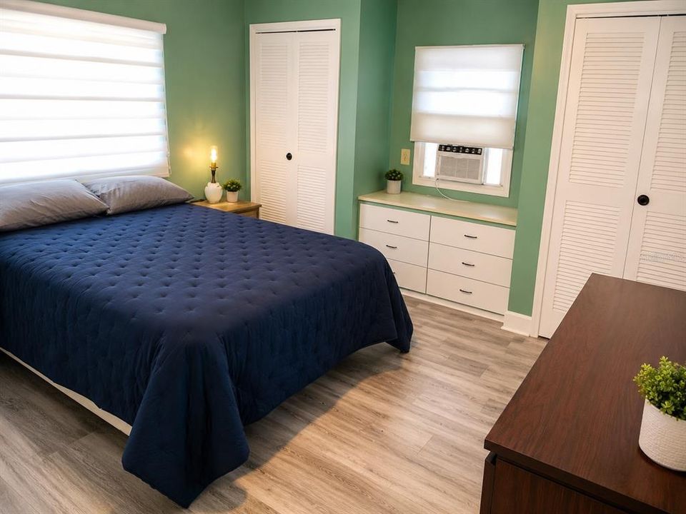 For Sale: $104,995 (1 beds, 1 baths, 576 Square Feet)