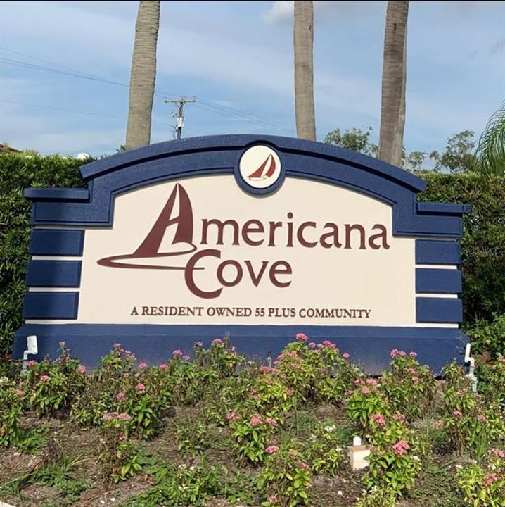 For Sale: $104,995 (1 beds, 1 baths, 576 Square Feet)