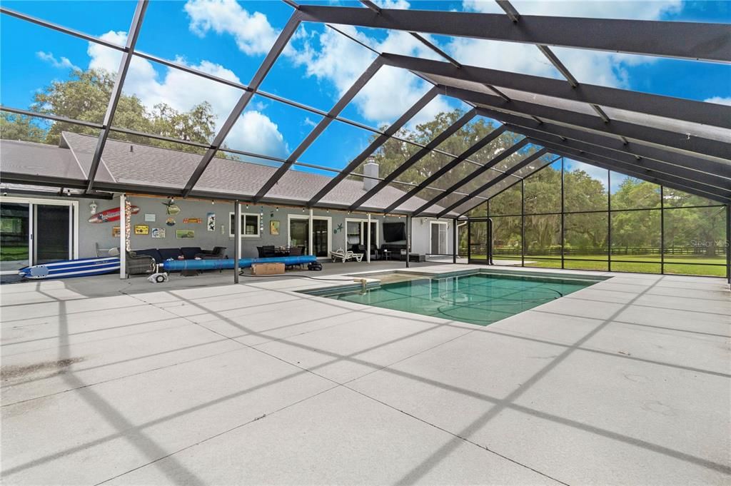 For Sale: $1,475,000 (4 beds, 3 baths, 2420 Square Feet)