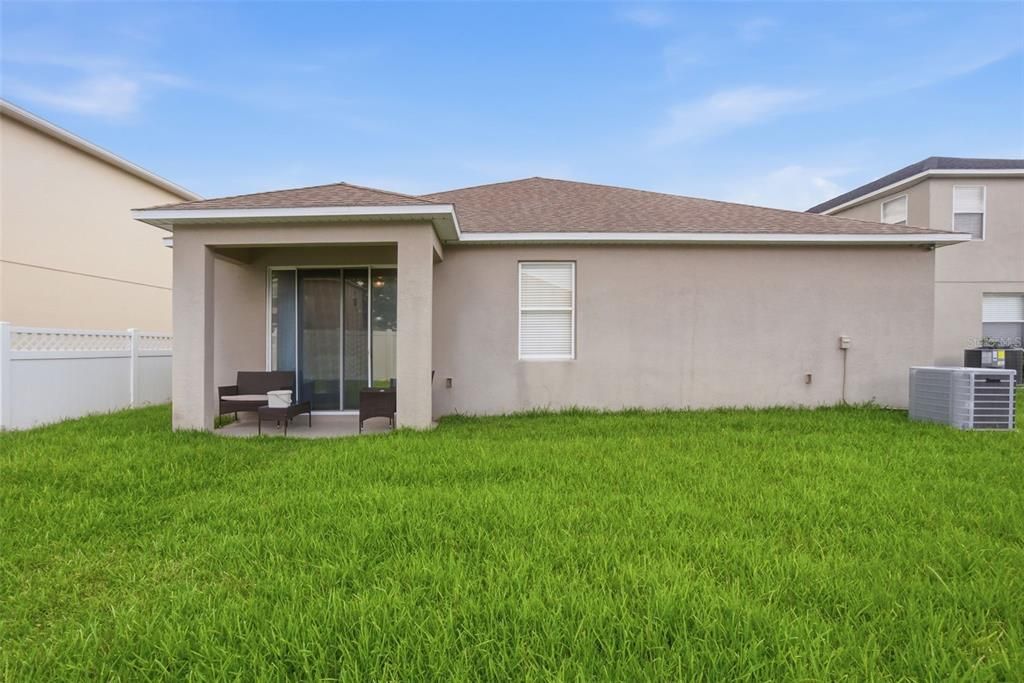 For Sale: $500,000 (4 beds, 2 baths, 1972 Square Feet)