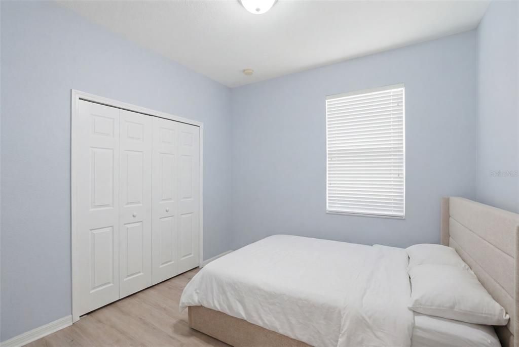 For Sale: $500,000 (4 beds, 2 baths, 1972 Square Feet)
