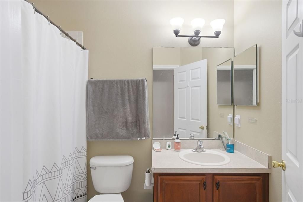 For Sale: $500,000 (4 beds, 2 baths, 1972 Square Feet)