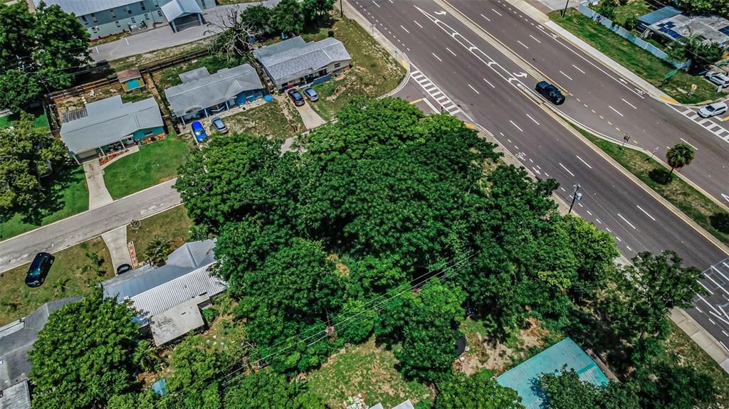 На продажу: $250,000 (0.26 acres)