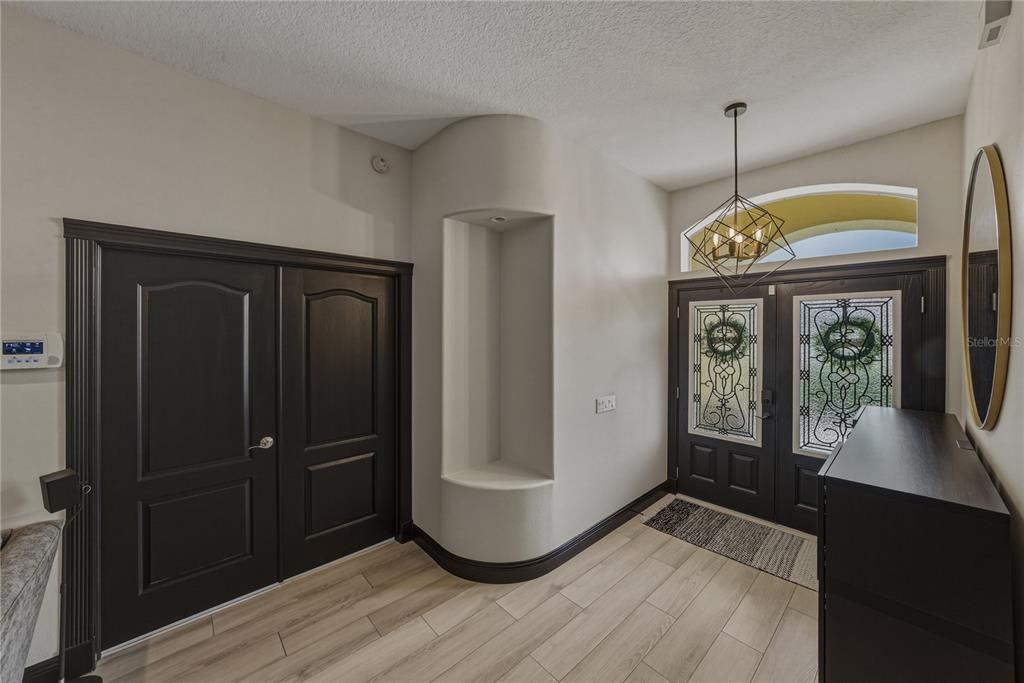 En Venta: $495,000 (4 camas, 3 baños, 2372 Pies cuadrados)