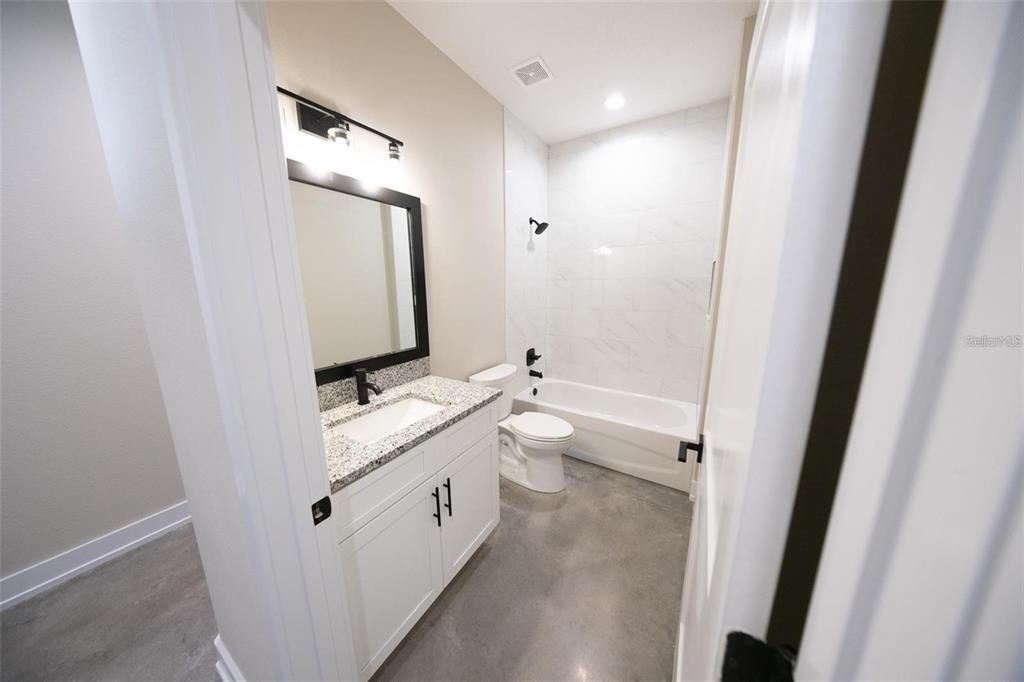 For Sale: $329,100 (3 beds, 2 baths, 1532 Square Feet)