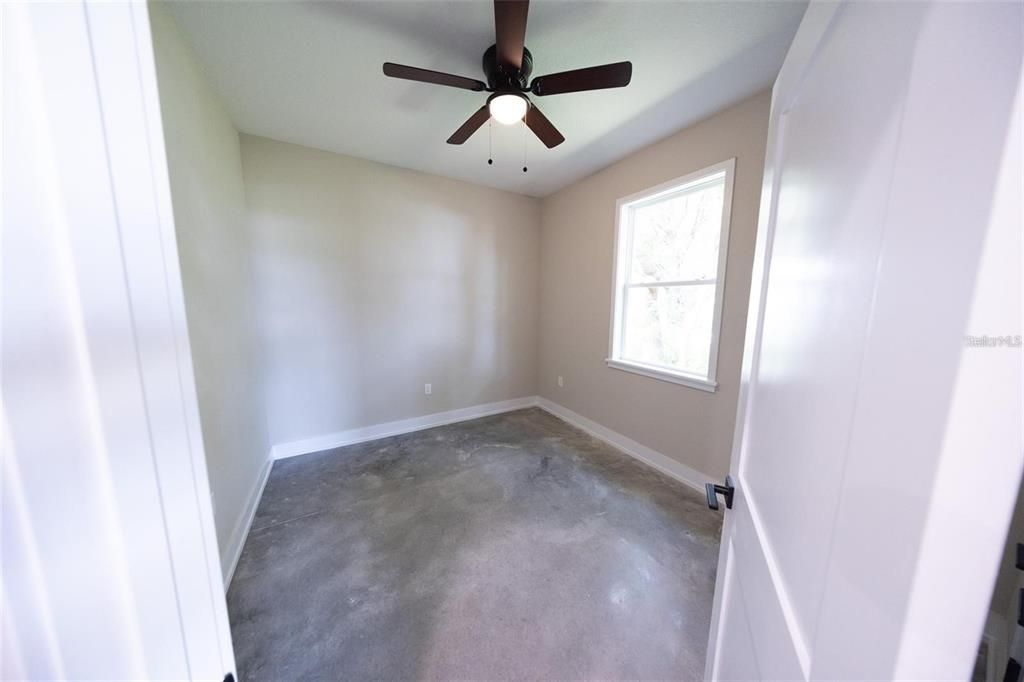 For Sale: $329,100 (3 beds, 2 baths, 1532 Square Feet)