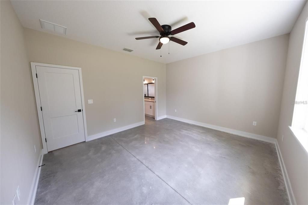 For Sale: $329,100 (3 beds, 2 baths, 1532 Square Feet)