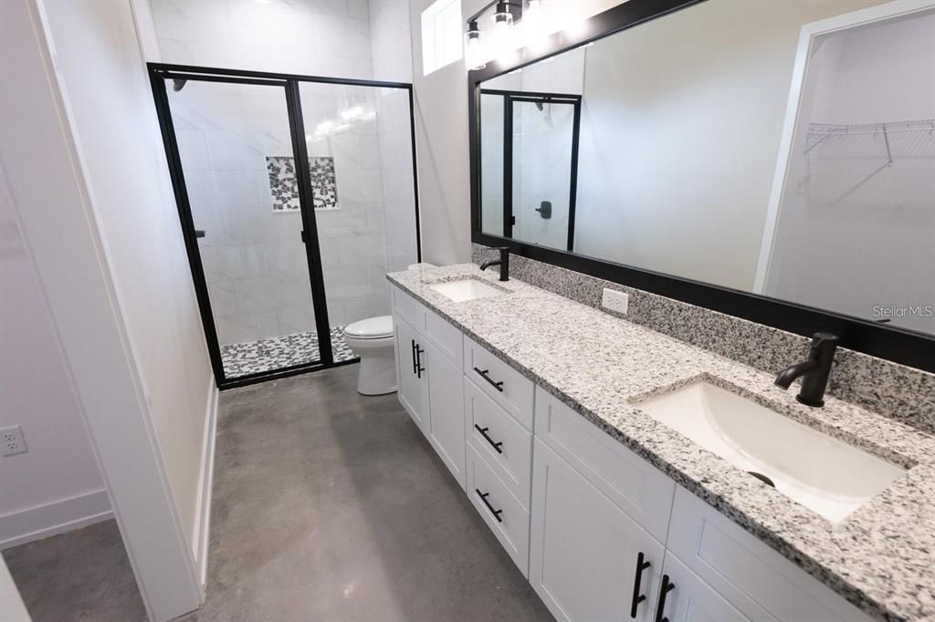 For Sale: $329,100 (3 beds, 2 baths, 1532 Square Feet)