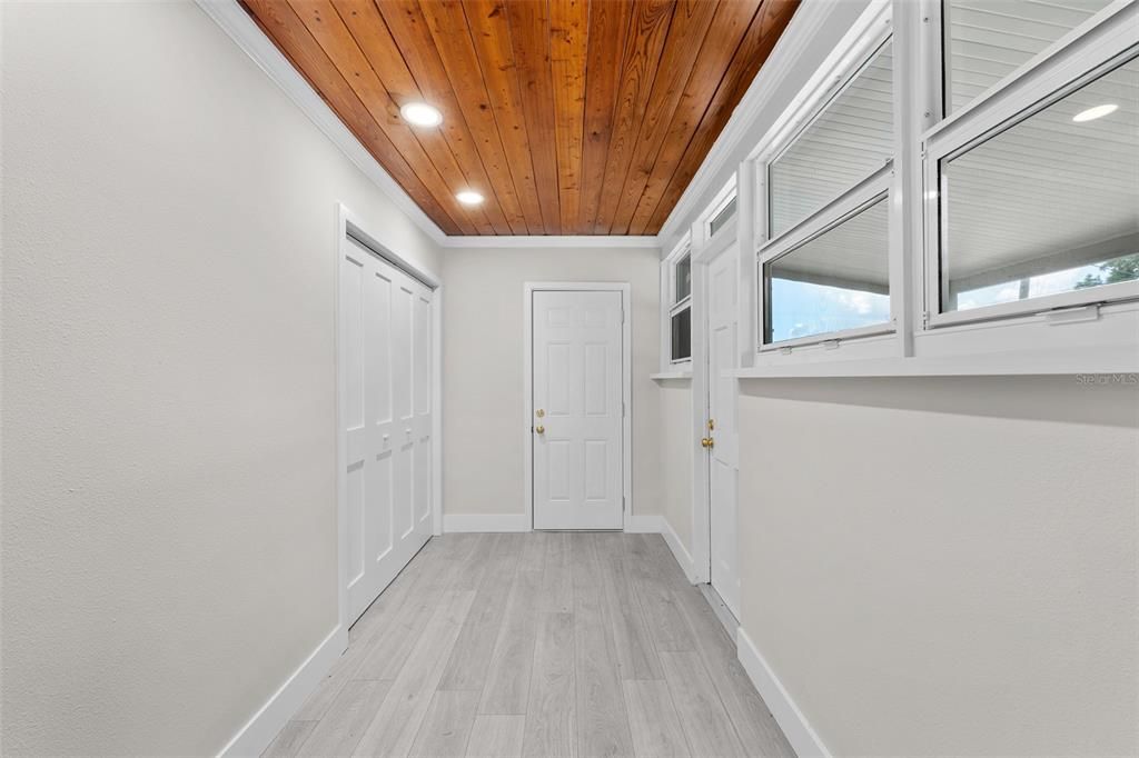 For Sale: $440,000 (3 beds, 2 baths, 1705 Square Feet)
