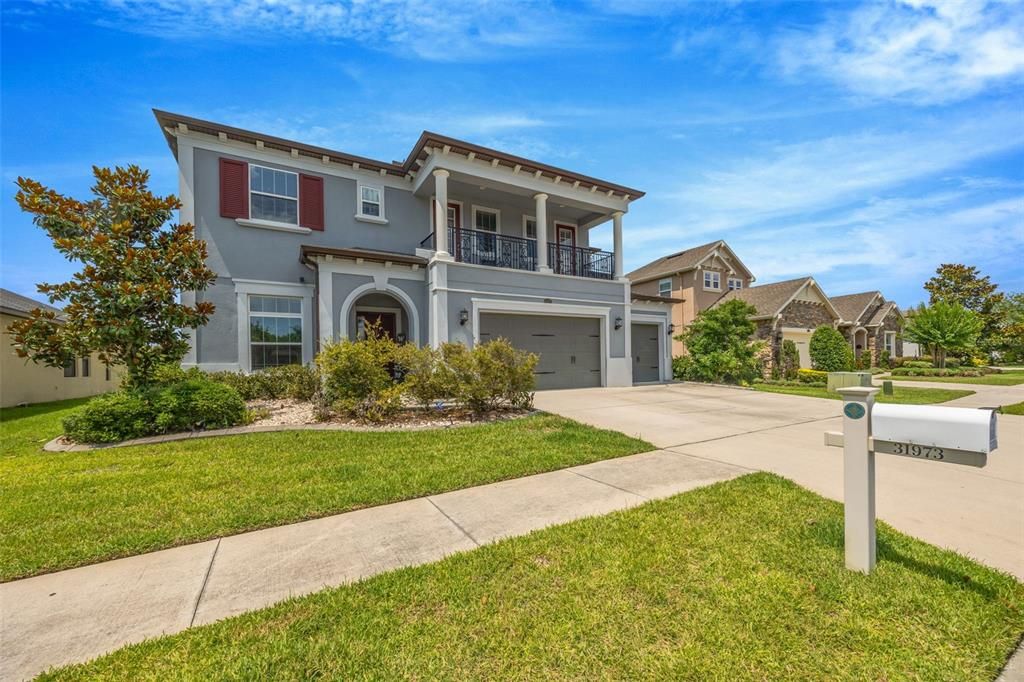 For Sale: $799,000 (5 beds, 3 baths, 4414 Square Feet)