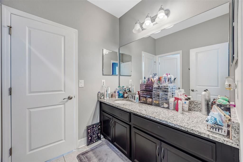 For Sale: $799,000 (5 beds, 3 baths, 4414 Square Feet)