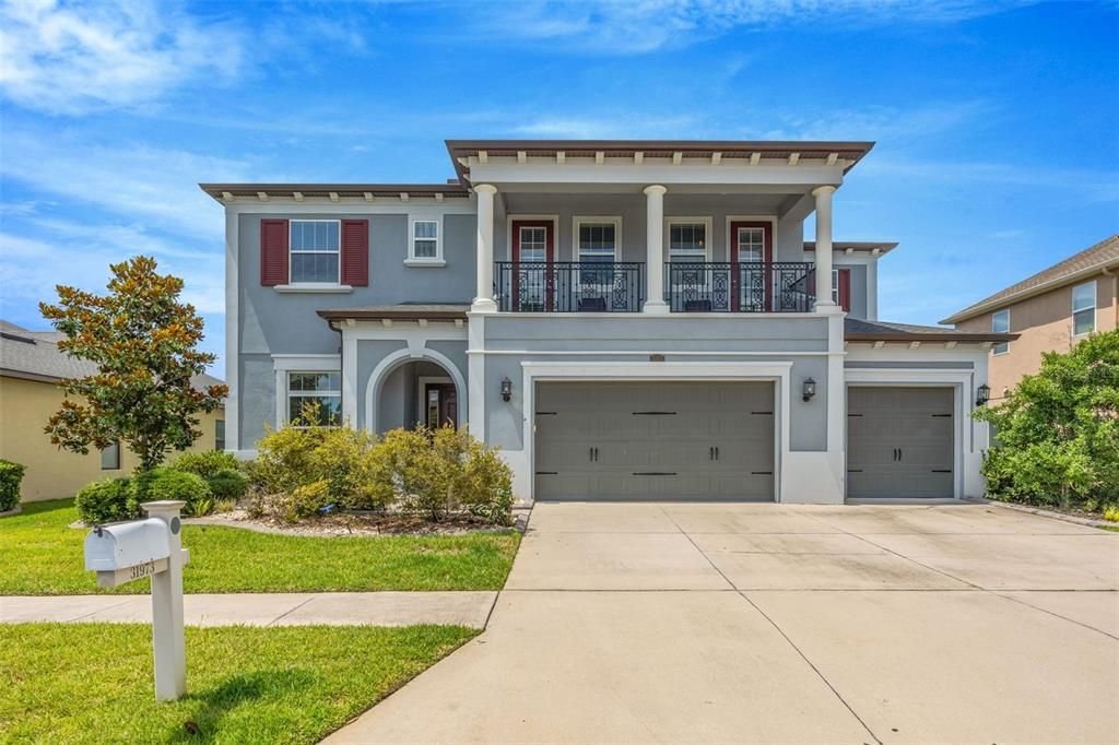 For Sale: $799,000 (5 beds, 3 baths, 4414 Square Feet)