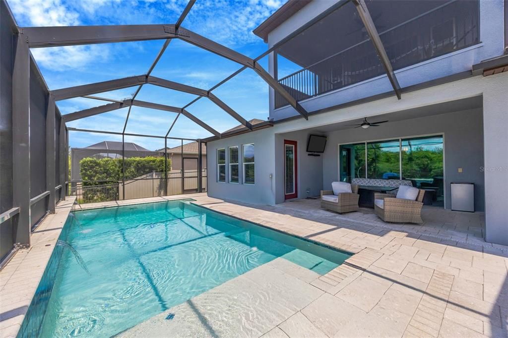 For Sale: $799,000 (5 beds, 3 baths, 4414 Square Feet)