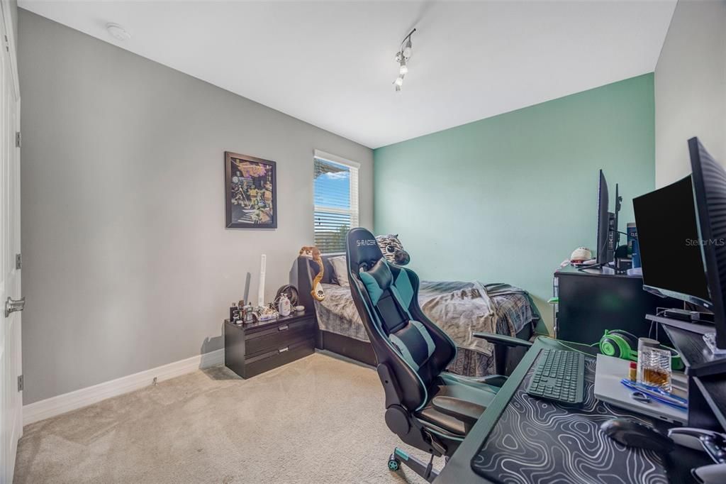 For Sale: $799,000 (5 beds, 3 baths, 4414 Square Feet)