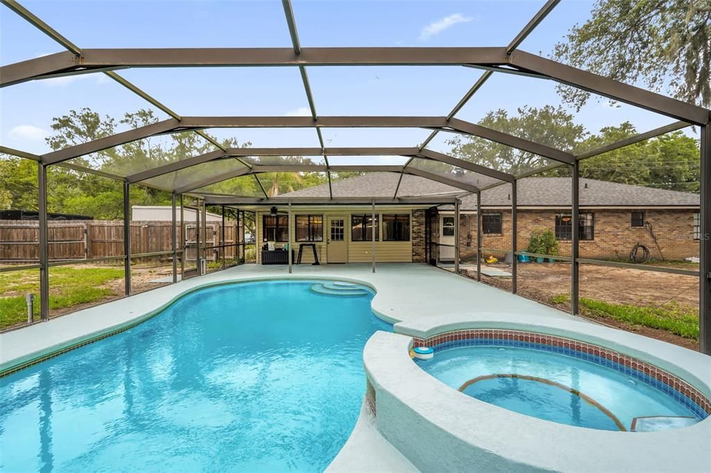 For Sale: $389,900 (3 beds, 2 baths, 1620 Square Feet)