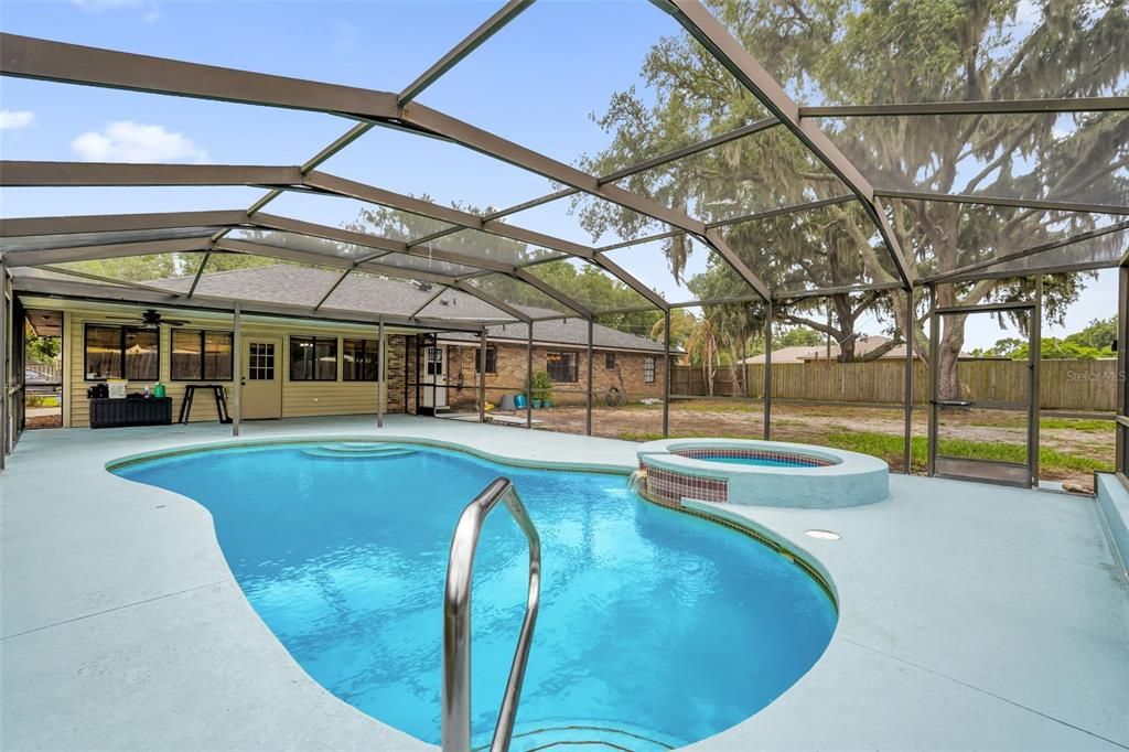 For Sale: $389,900 (3 beds, 2 baths, 1620 Square Feet)