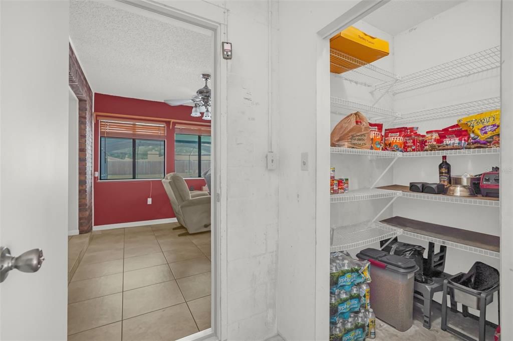 For Sale: $389,900 (3 beds, 2 baths, 1620 Square Feet)