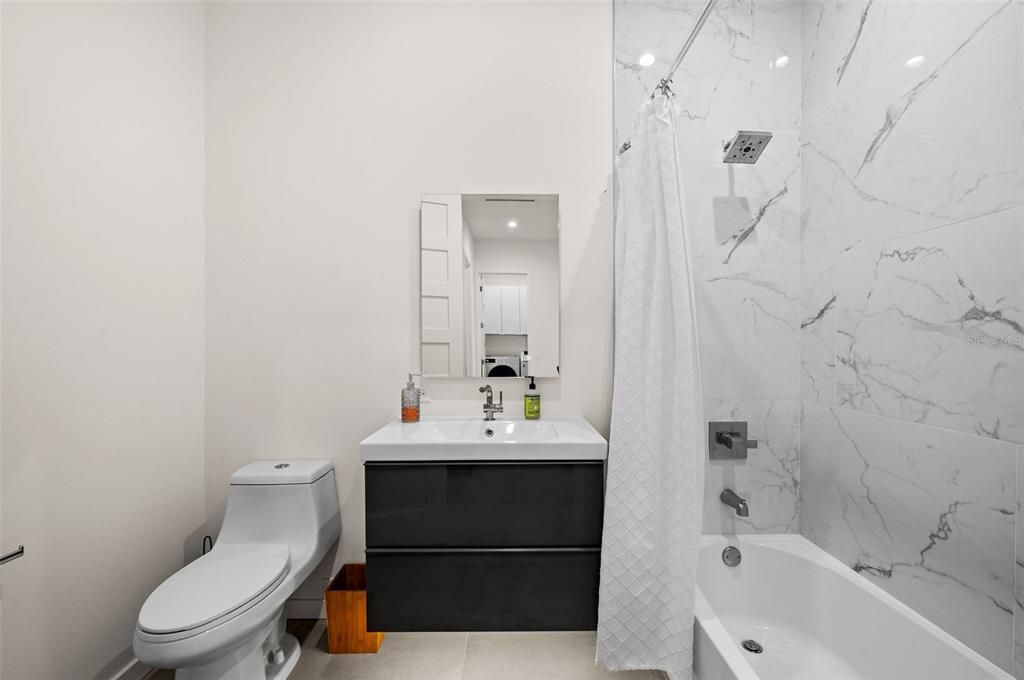 En Renta: $5,500 (3 camas, 2 baños, 1831 Pies cuadrados)