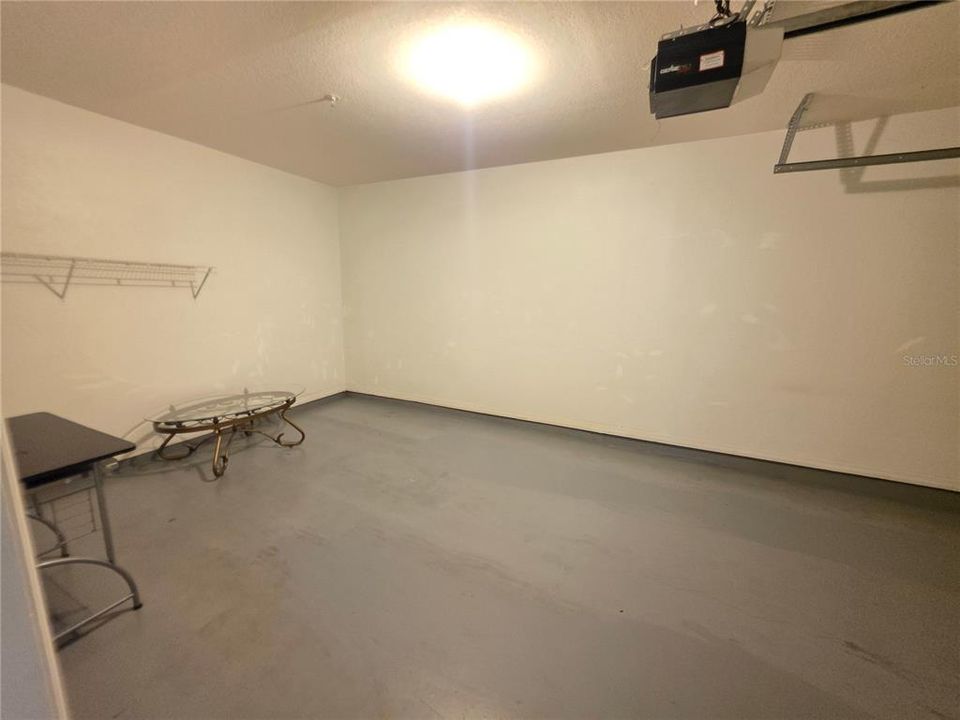 For Sale: $199,000 (1 beds, 1 baths, 732 Square Feet)