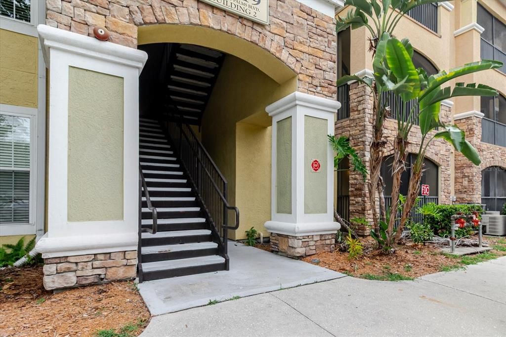 For Sale: $170,000 (1 beds, 1 baths, 769 Square Feet)