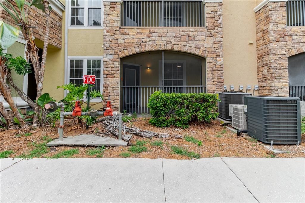 For Sale: $170,000 (1 beds, 1 baths, 769 Square Feet)