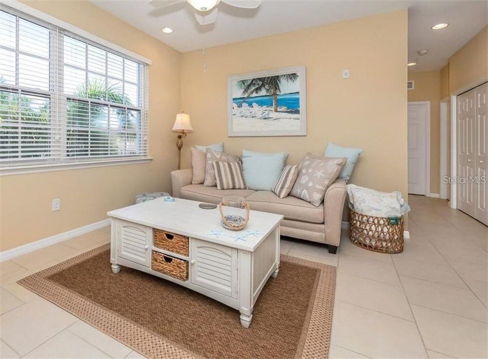 For Rent: $2,150 (2 beds, 2 baths, 1135 Square Feet)
