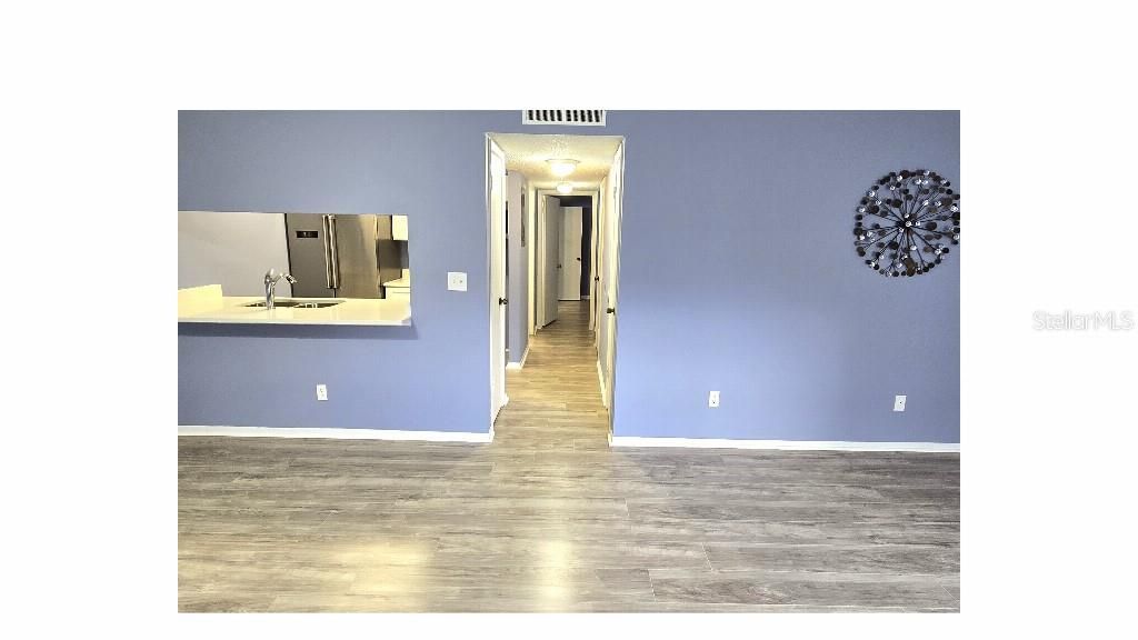 For Sale: $162,500 (2 beds, 2 baths, 912 Square Feet)