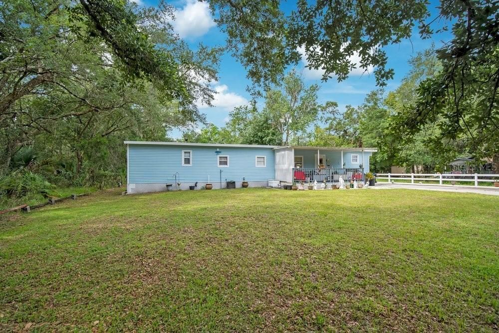For Sale: $249,000 (5 beds, 3 baths, 1652 Square Feet)