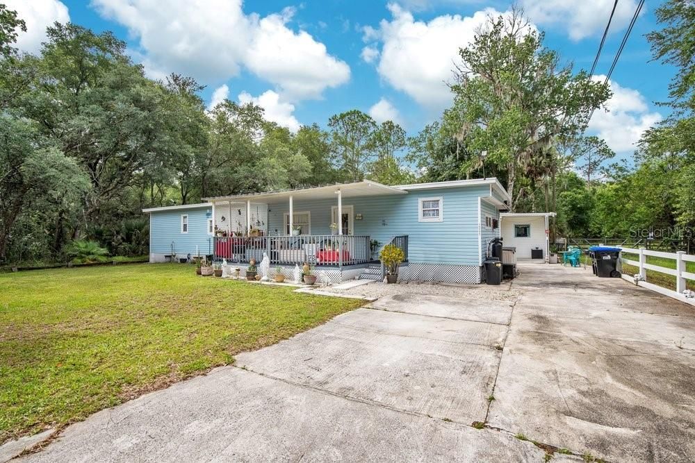 For Sale: $249,000 (5 beds, 3 baths, 1652 Square Feet)